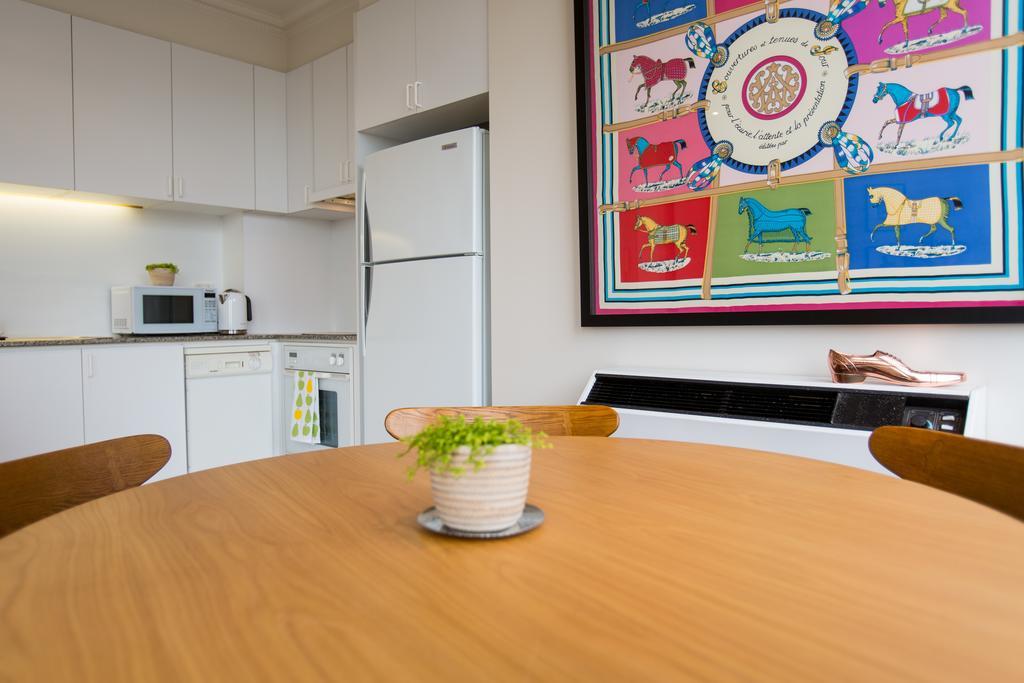 1 Exhibition Apartment Hotel ملبورن الغرفة الصورة