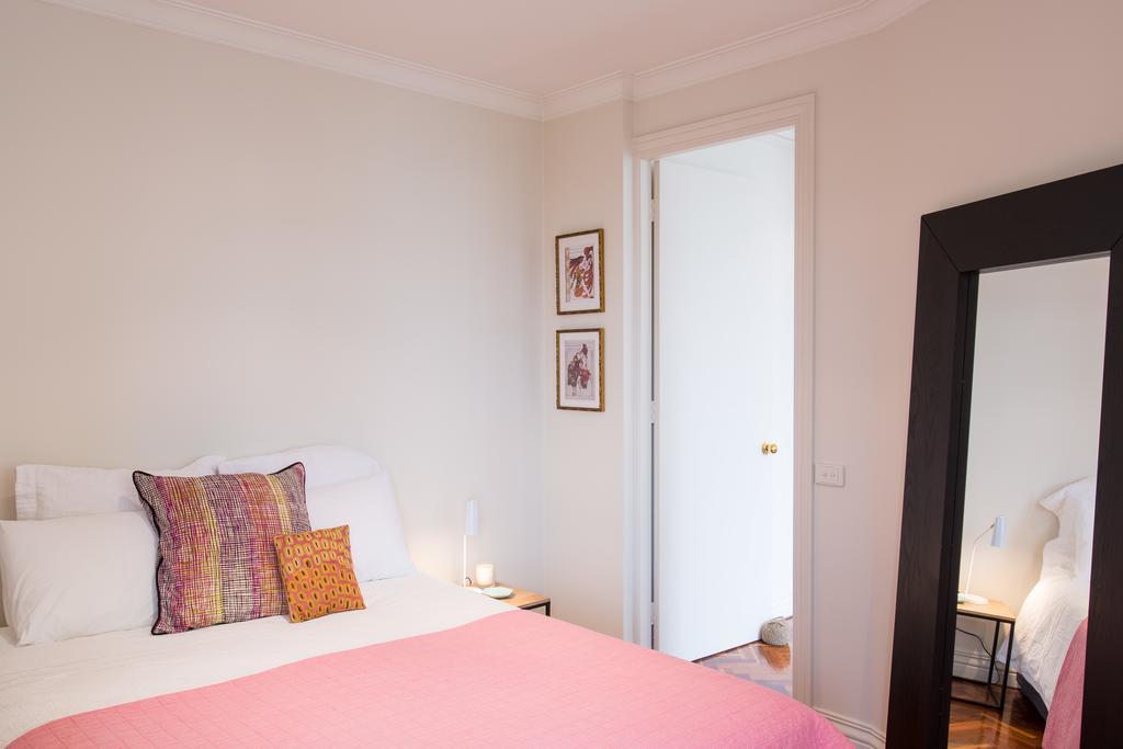 1 Exhibition Apartment Hotel ملبورن الغرفة الصورة